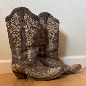 Corral Vintage Cowboy Boots